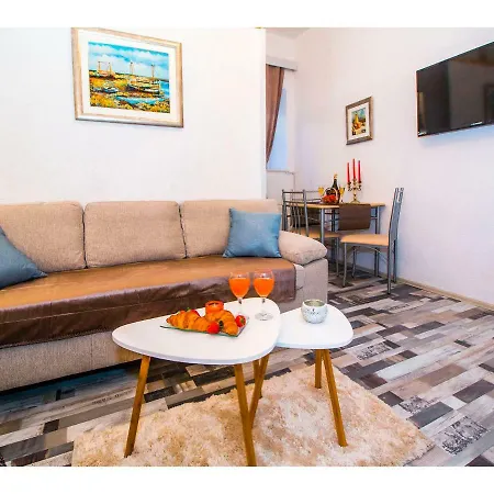 Ivan Apartament Split